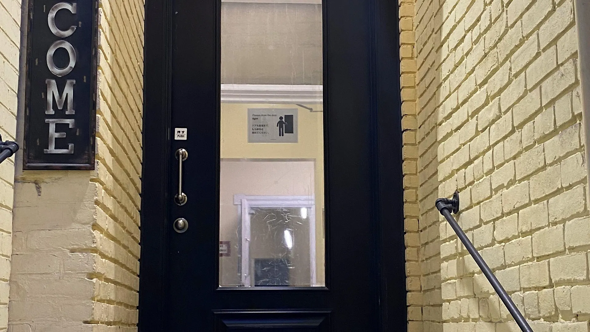 **  Kaisar Guest House Canada