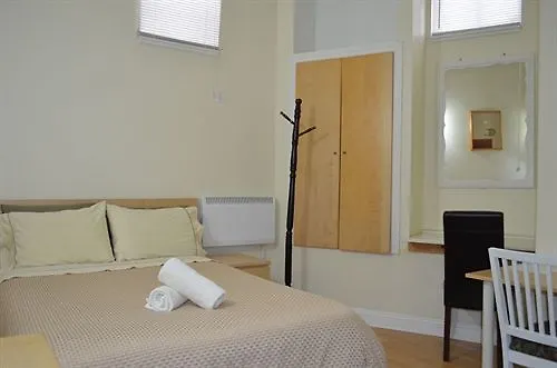 Kaisar Guest House Toronto